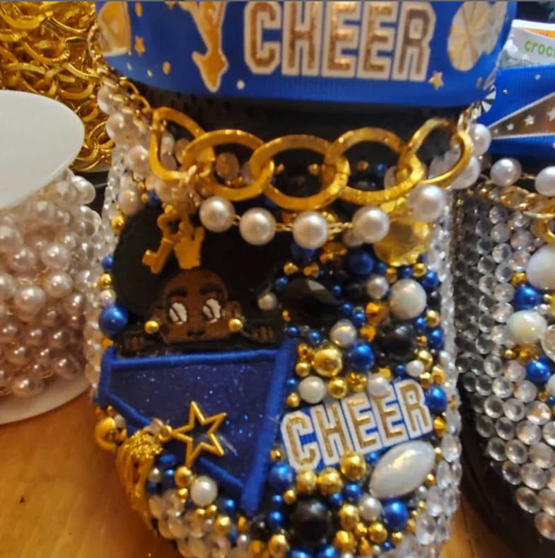 Megaphone/Bullhorn Sparkle Vinyl Iron On Patch! GL54